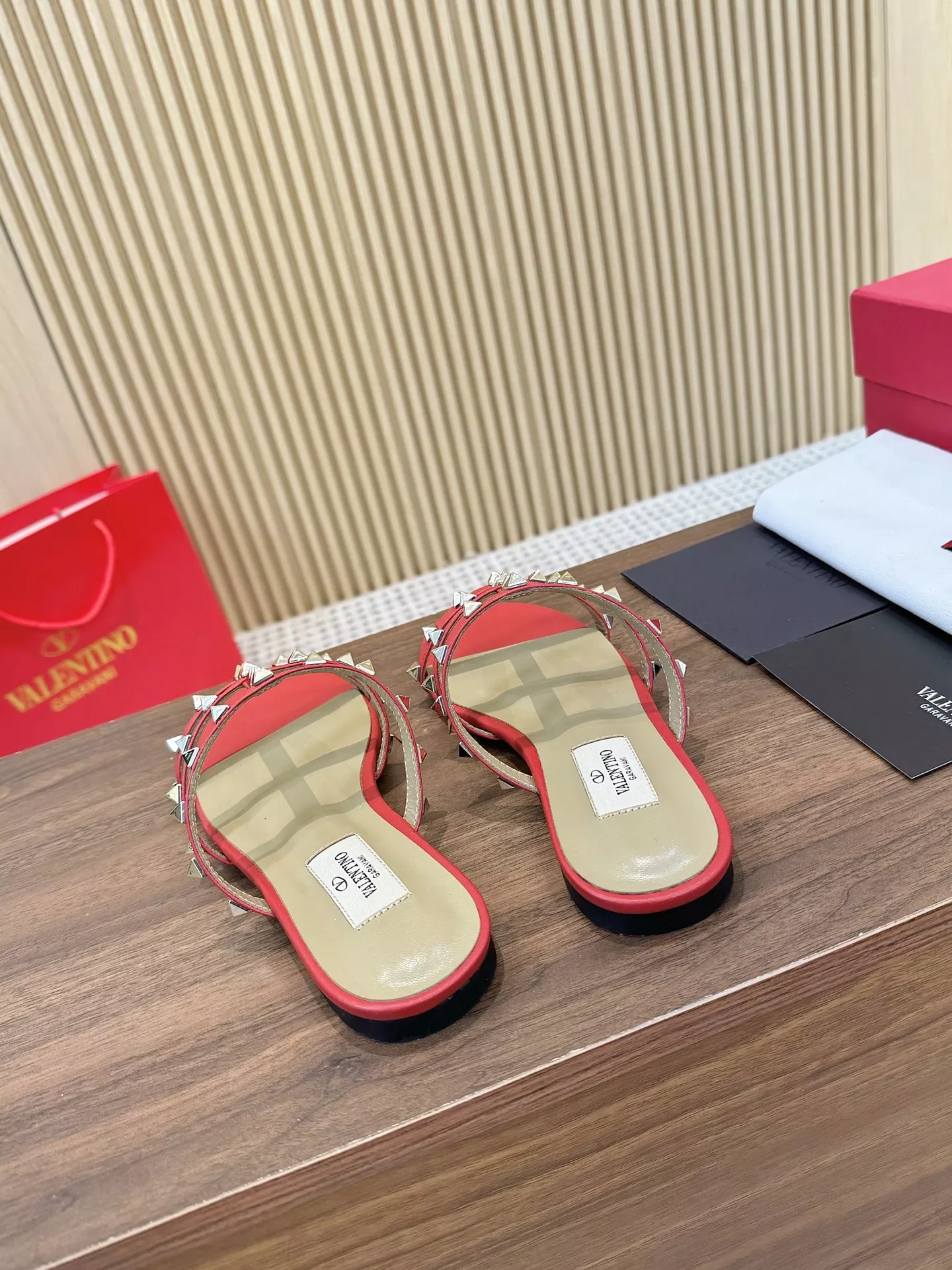 Valentino Slippers For Women Timeless 2575