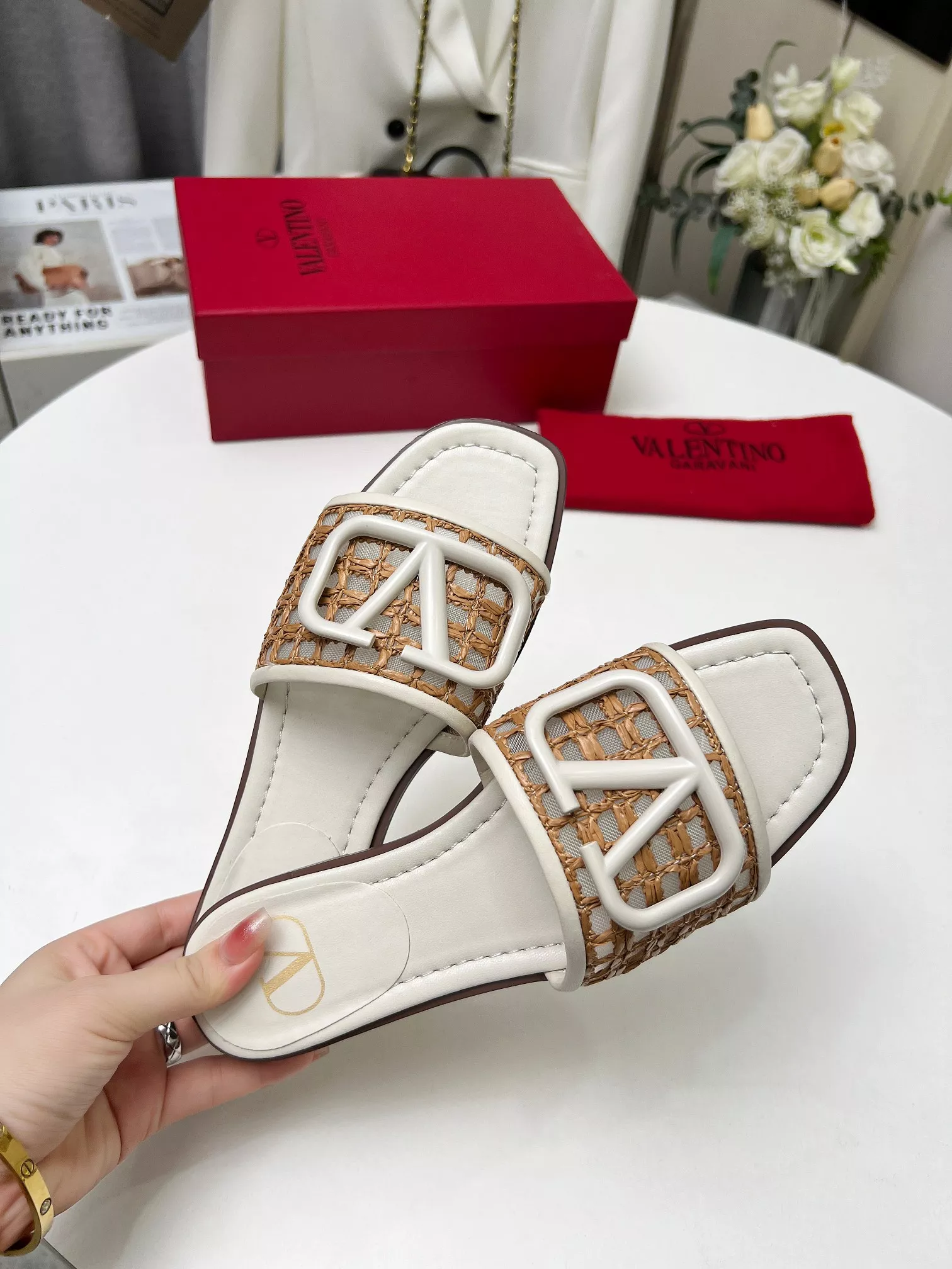 Valentino Slippers For Women Timeless 5641