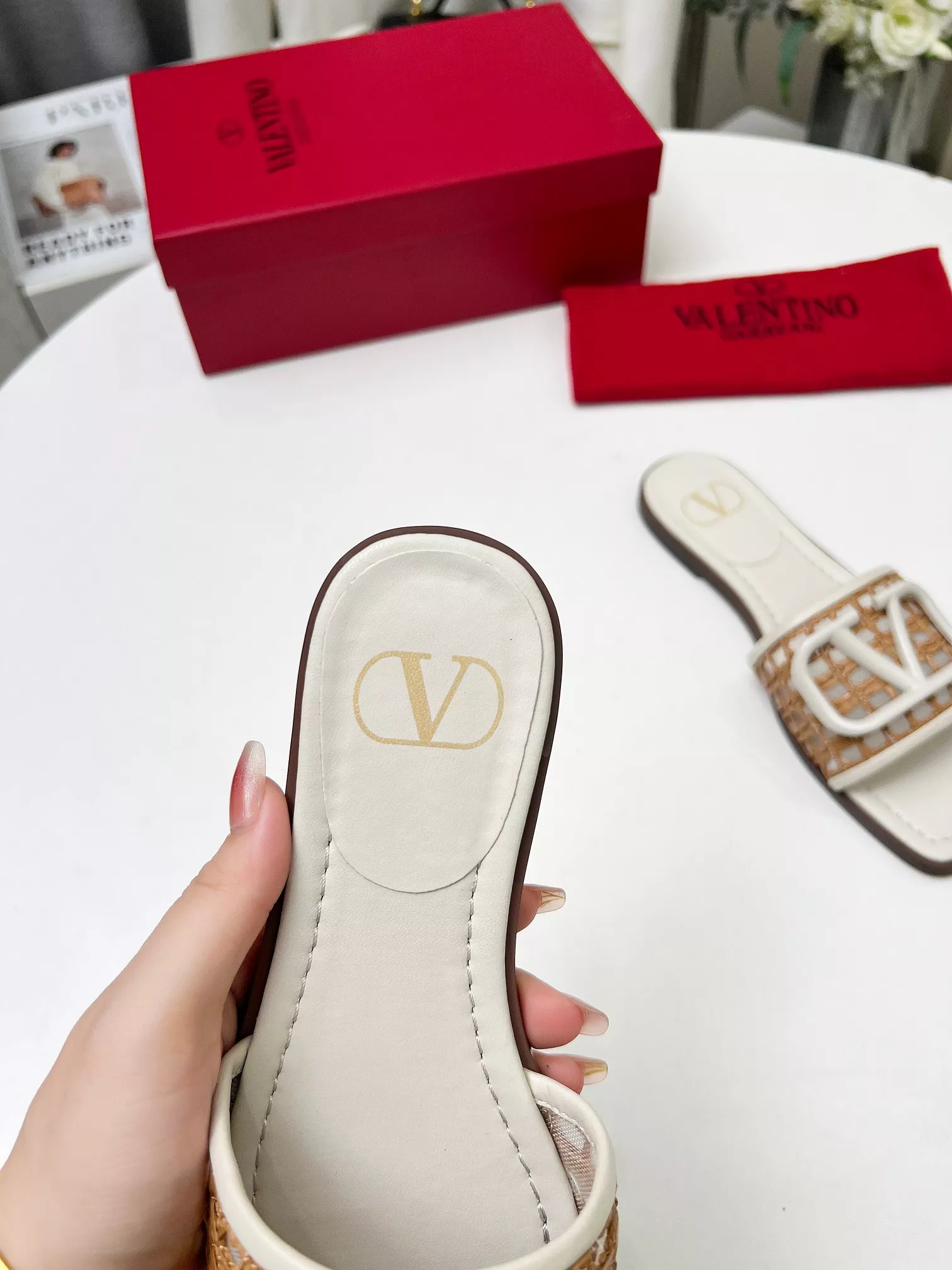 Valentino Slippers For Women Timeless 5641