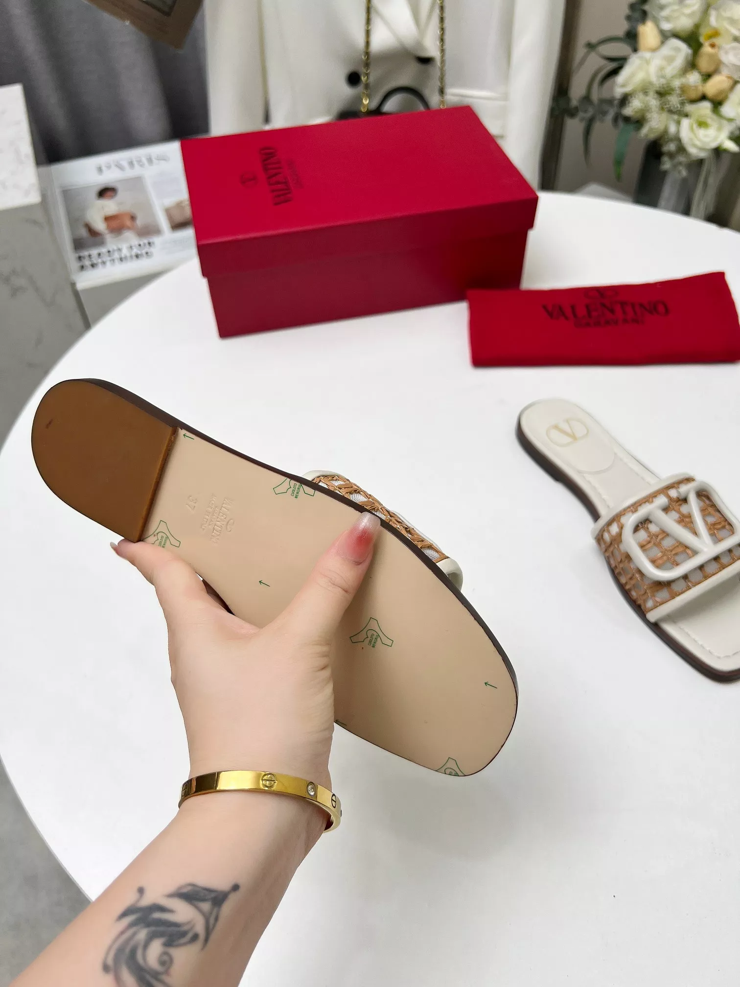 Valentino Slippers For Women Timeless 5641