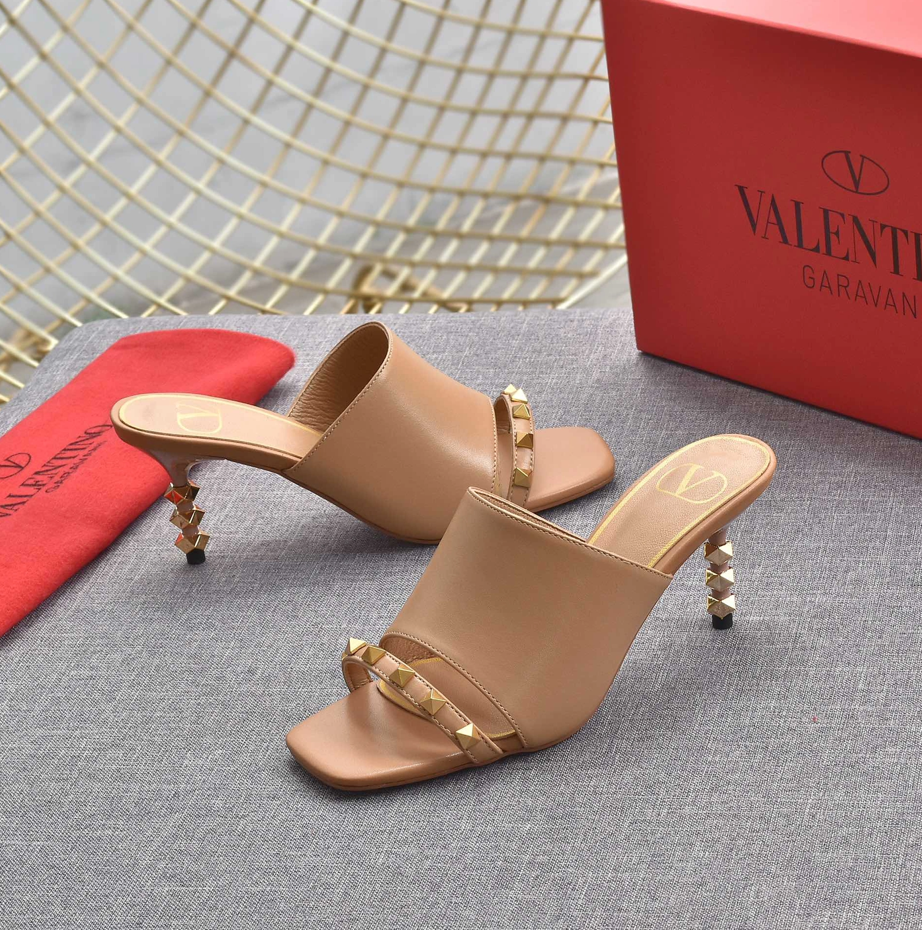Valentino Slippers For Women Unique 4706