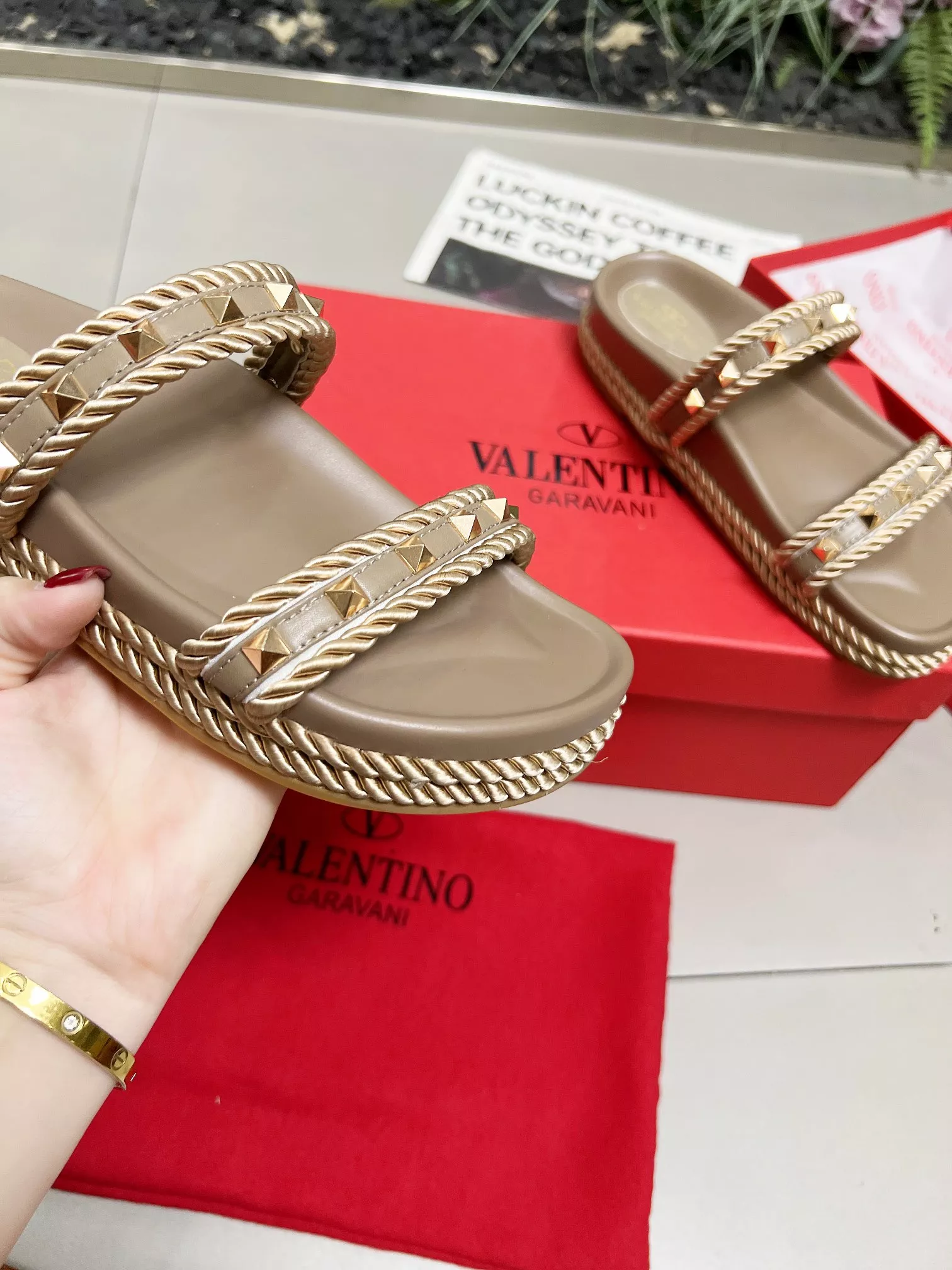 Valentino Slippers For Women UrbanStyle 9460
