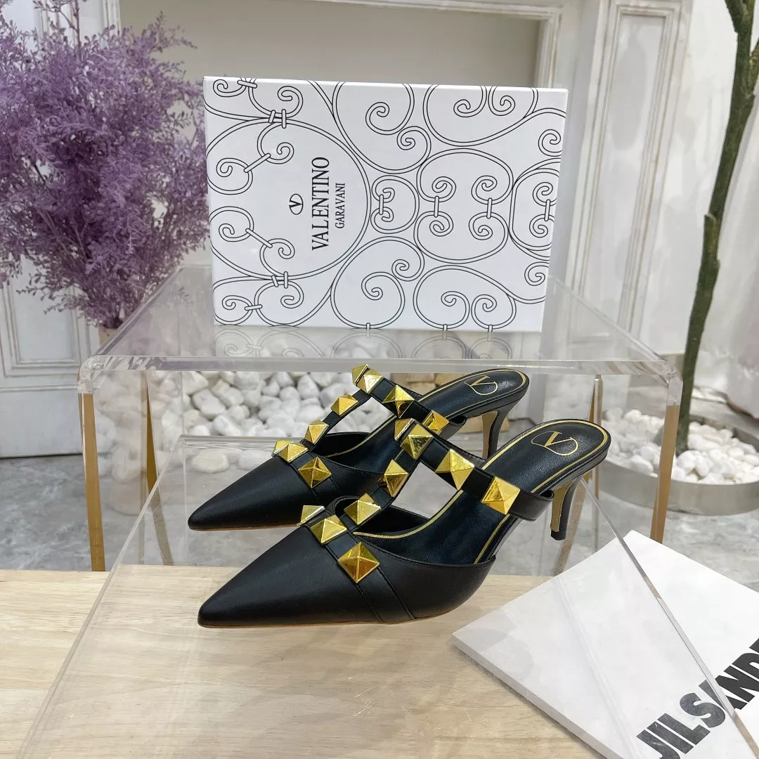 Valentino Slippers For Women Versatile 7903