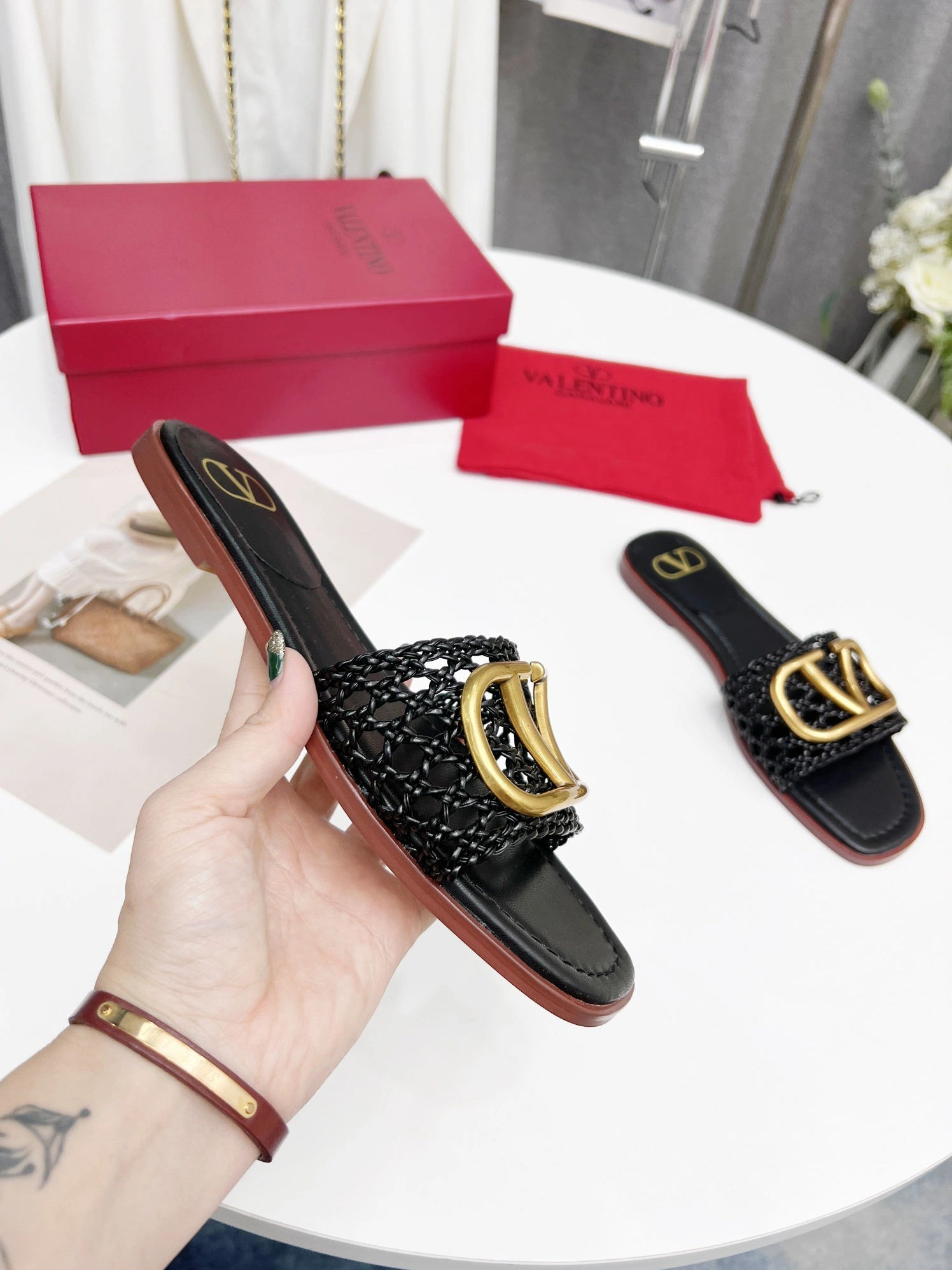 Valentino Slippers For Women WellDesigned 3513