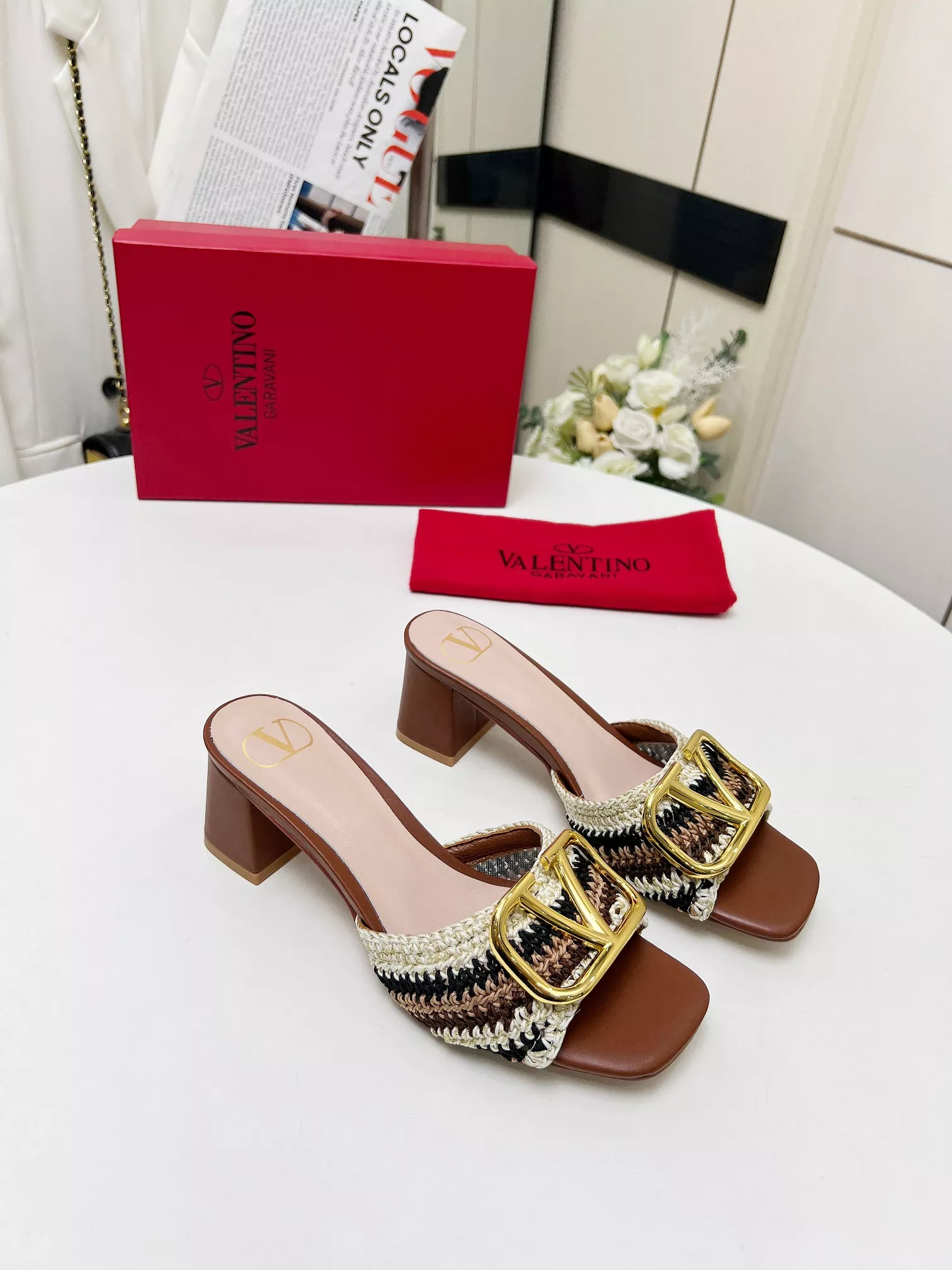 Valentino Slippers For Women WellDesigned 6523