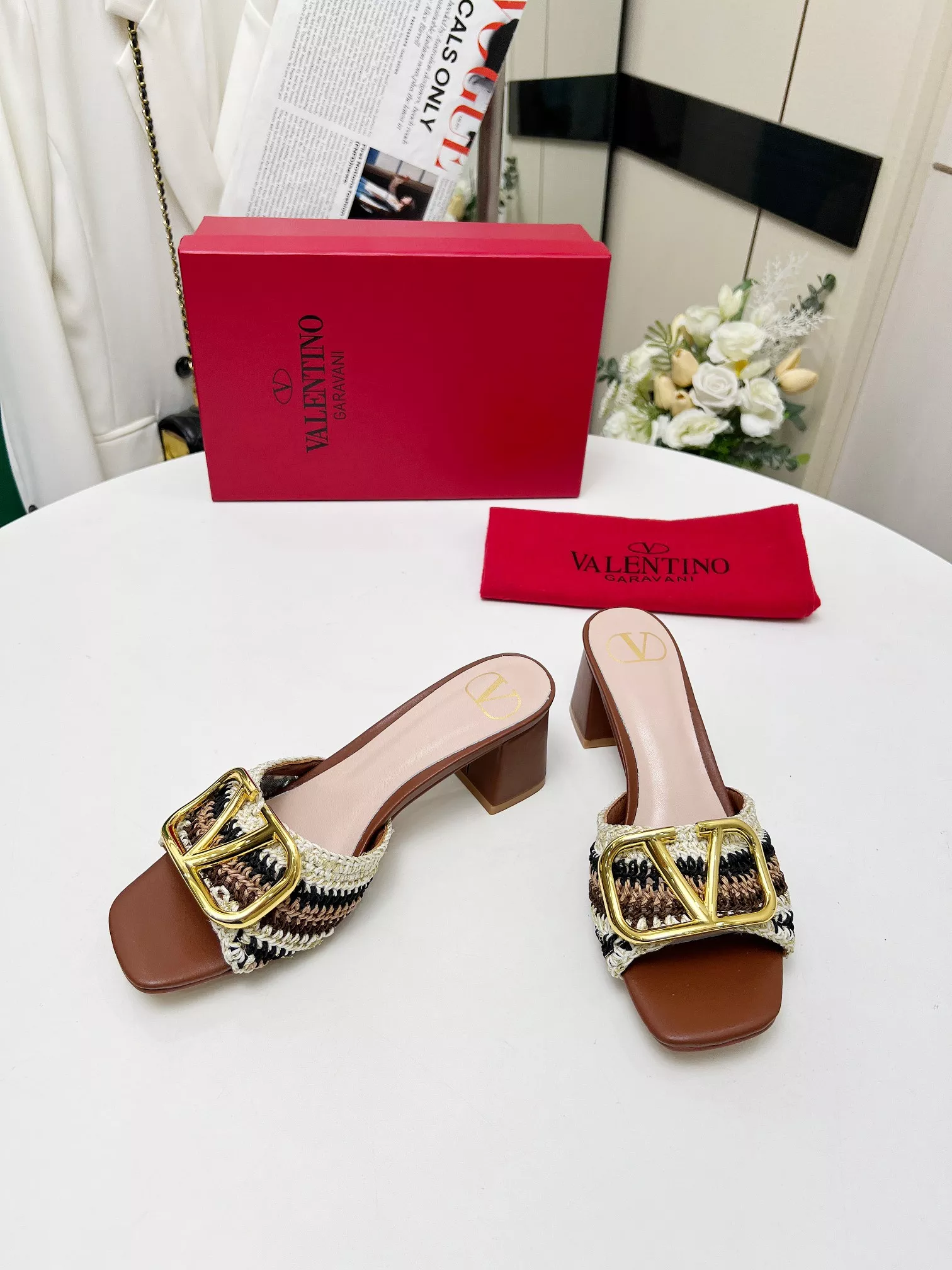 Valentino Slippers For Women WellDesigned 6523