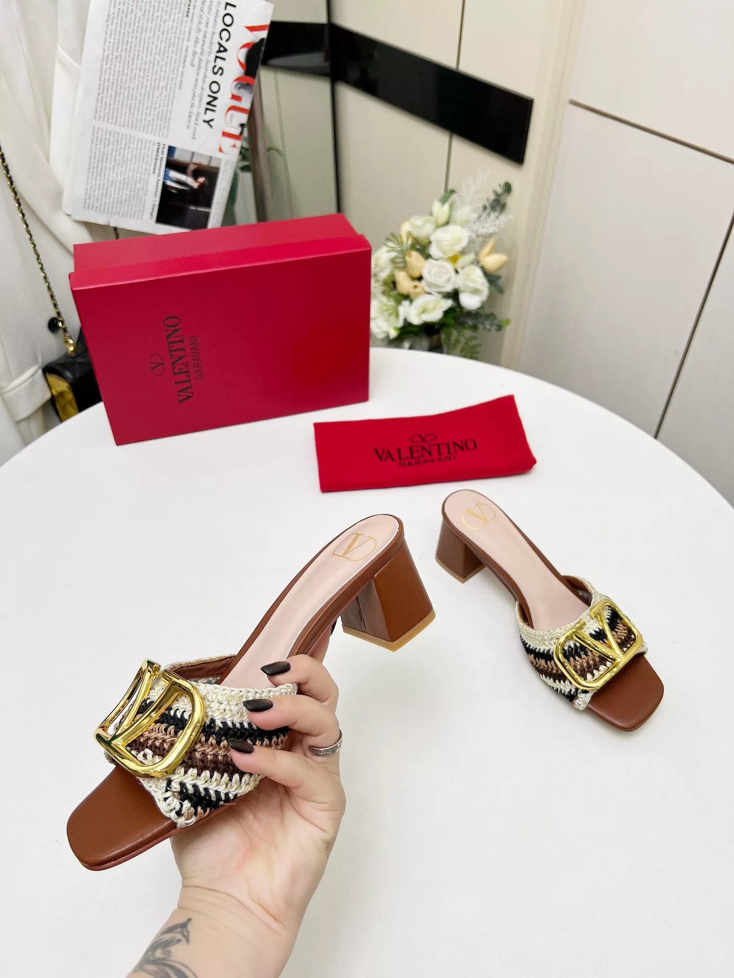 Valentino Slippers For Women WellDesigned 6523