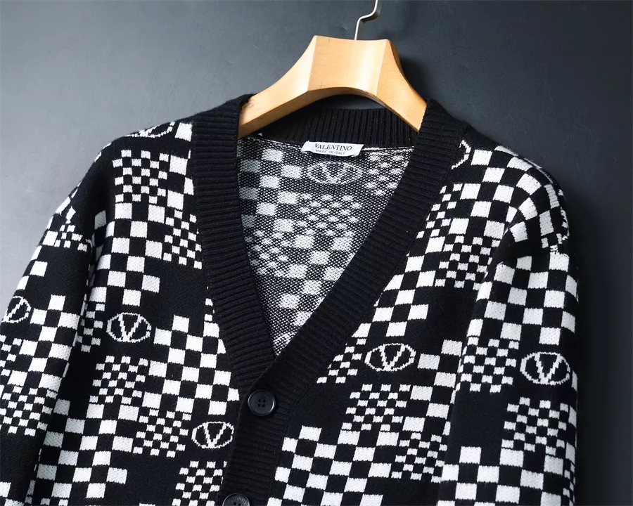Valentino Sweaters Long Sleeved For Men Sleek 9508