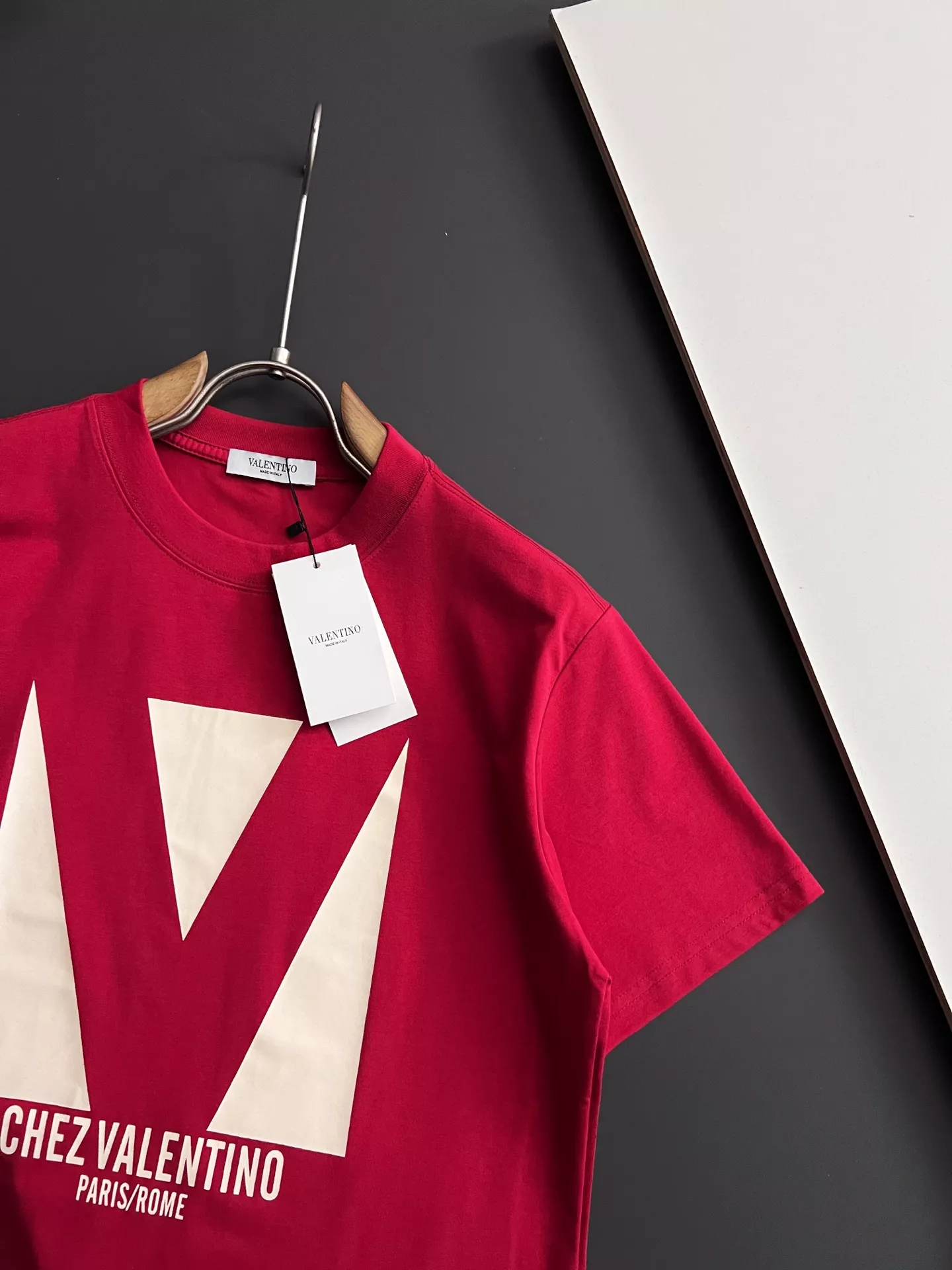 Valentino T-Shirts Short Sleeved For Unisex Refined 5700