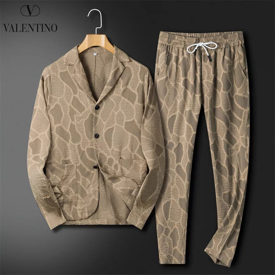 Valentino Tracksuits Long Sleeved For Men Resilient 244