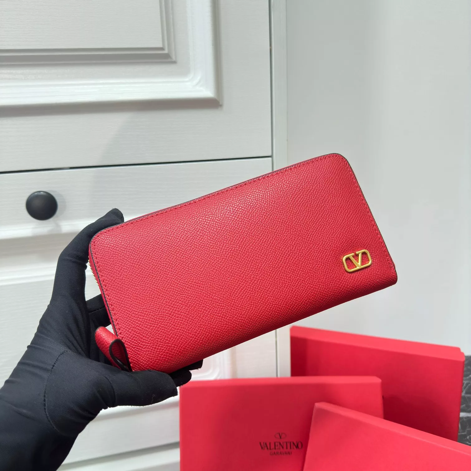 Valentino Wallets For Women AllSeason 9690