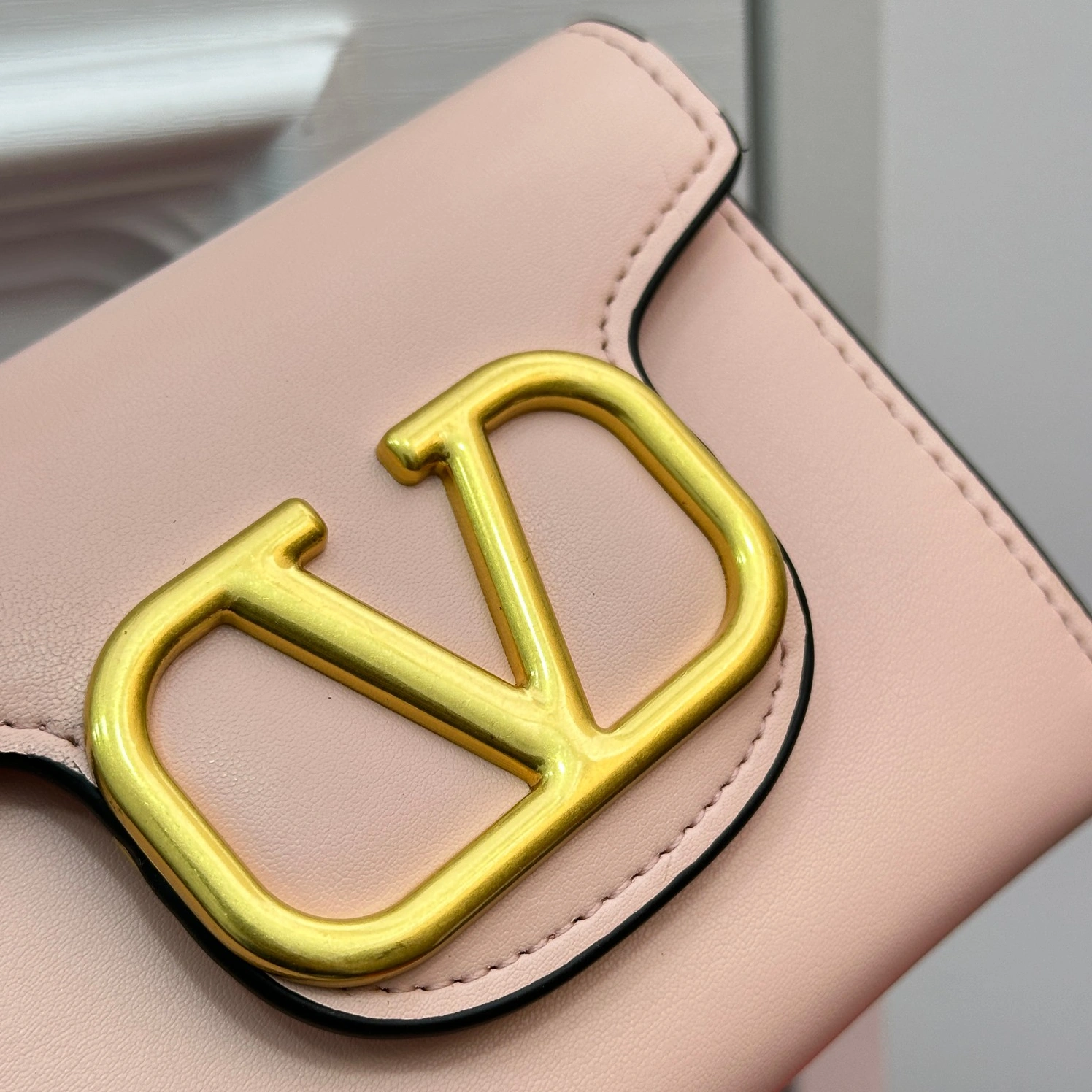 Valentino Wallets For Women WellDesigned 2537