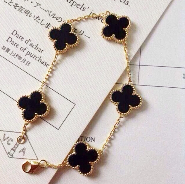 Van Cleef & Arpels Bracelets BestValue 406