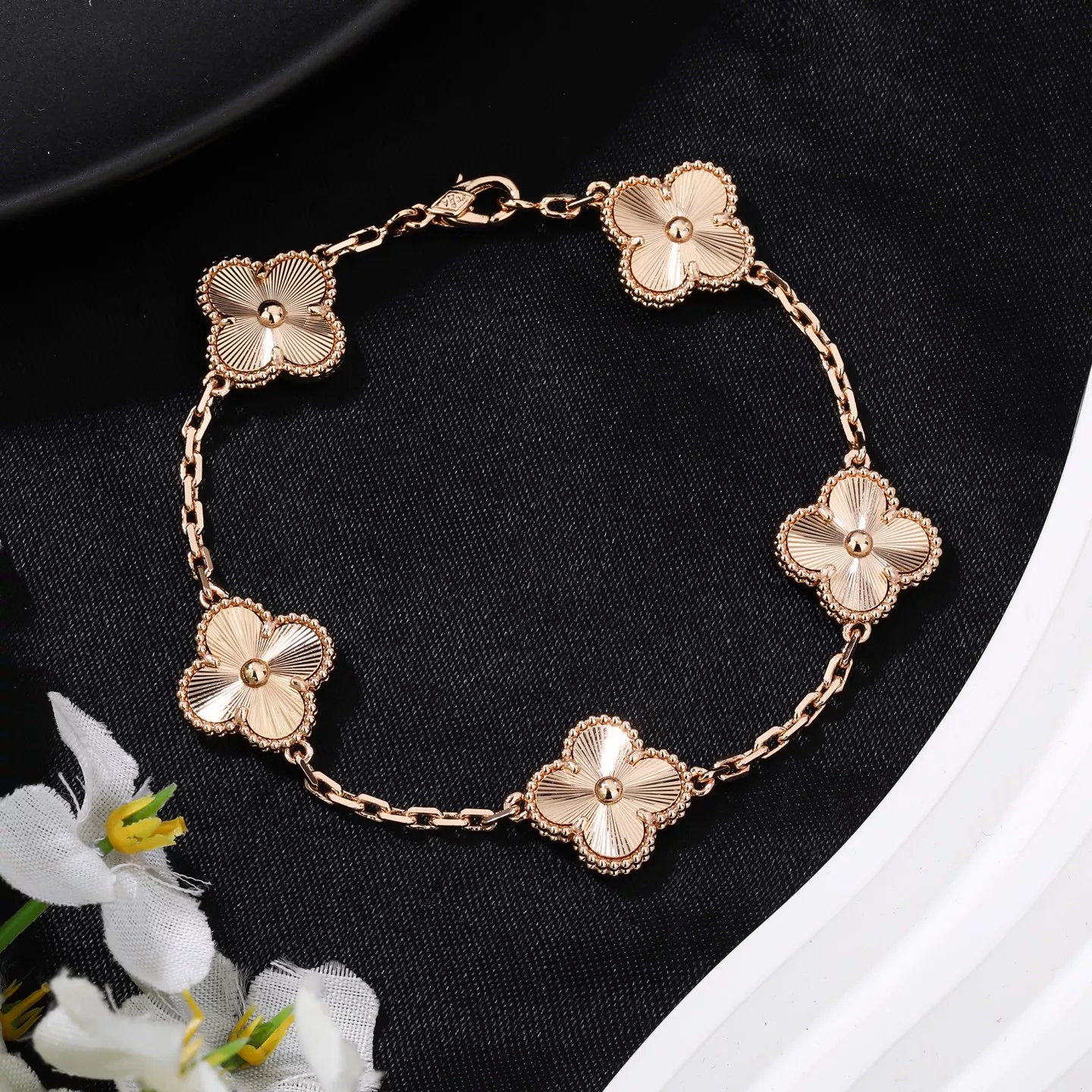Van Cleef & Arpels Bracelets For Women Affordable 1465