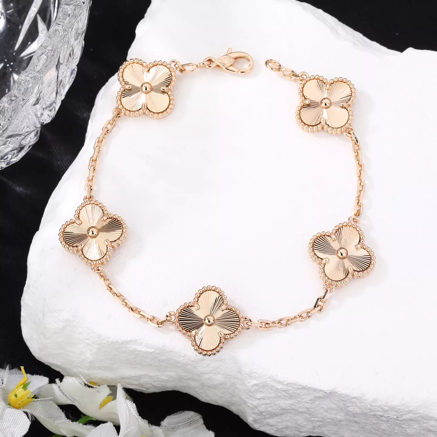 Van Cleef & Arpels Bracelets For Women Affordable 1465