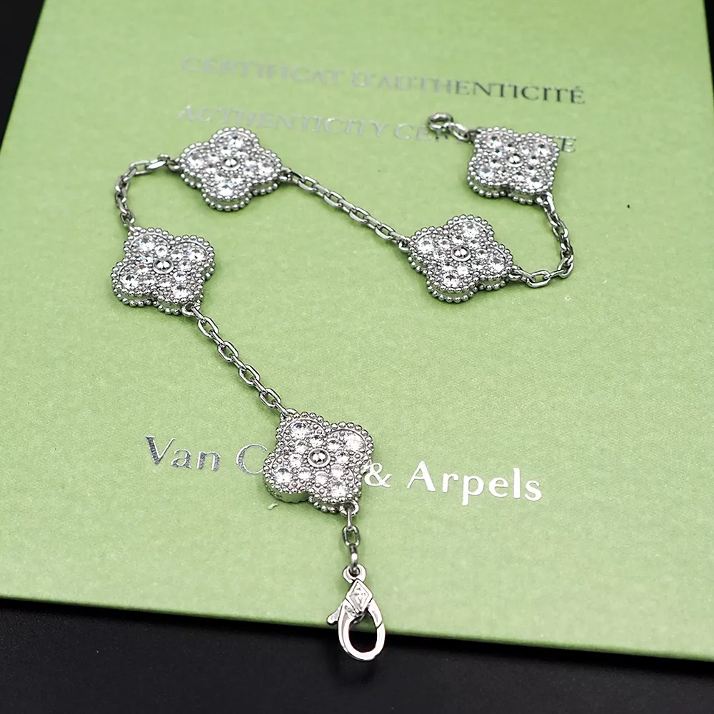 Van Cleef & Arpels Bracelets For Women AllSeason 1856