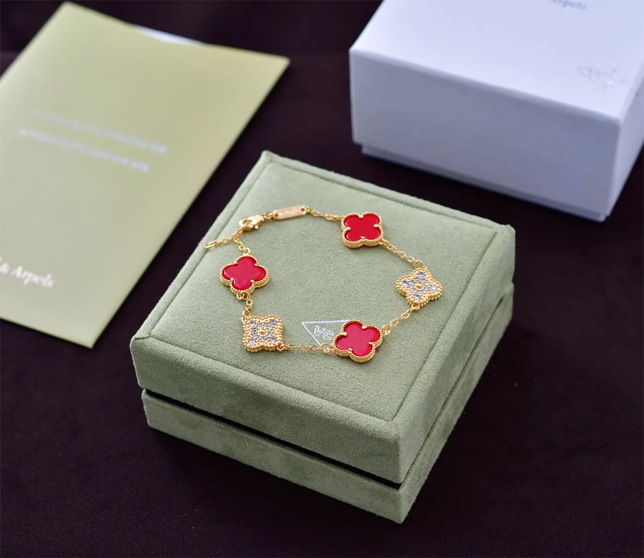 Van Cleef & Arpels Bracelets For Women Fashionable 6132