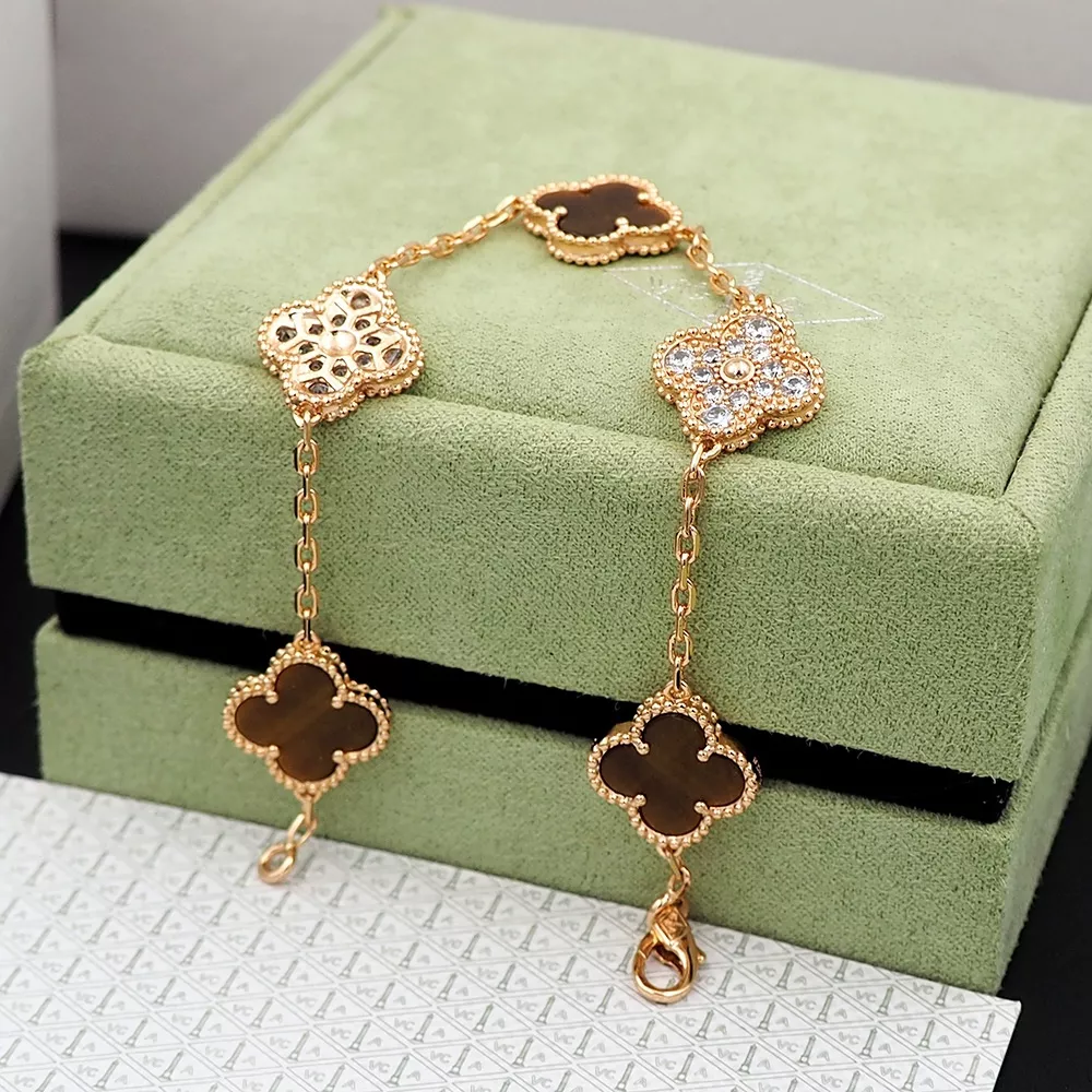 Van Cleef & Arpels Bracelets For Women GoodFit 8454