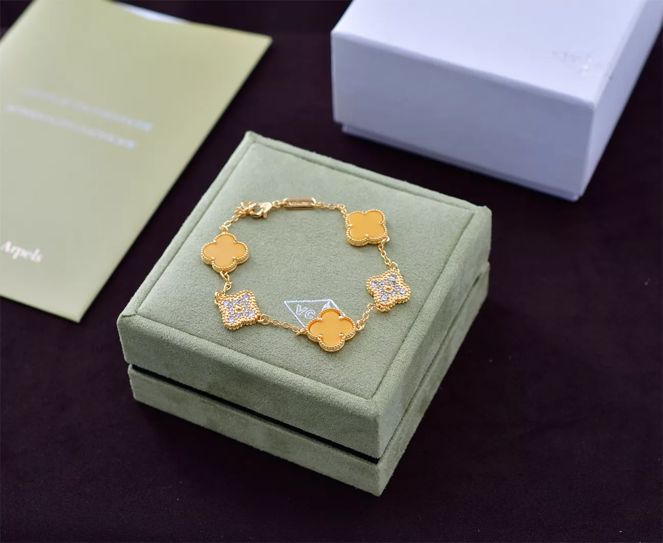 Van Cleef & Arpels Bracelets For Women Reliable 6581