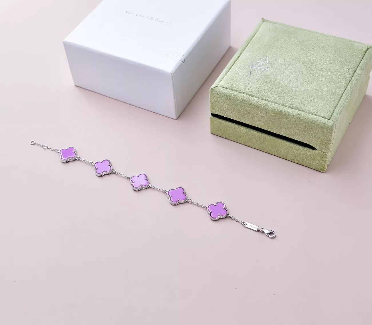 Van Cleef & Arpels Bracelets For Women Resilient 6416