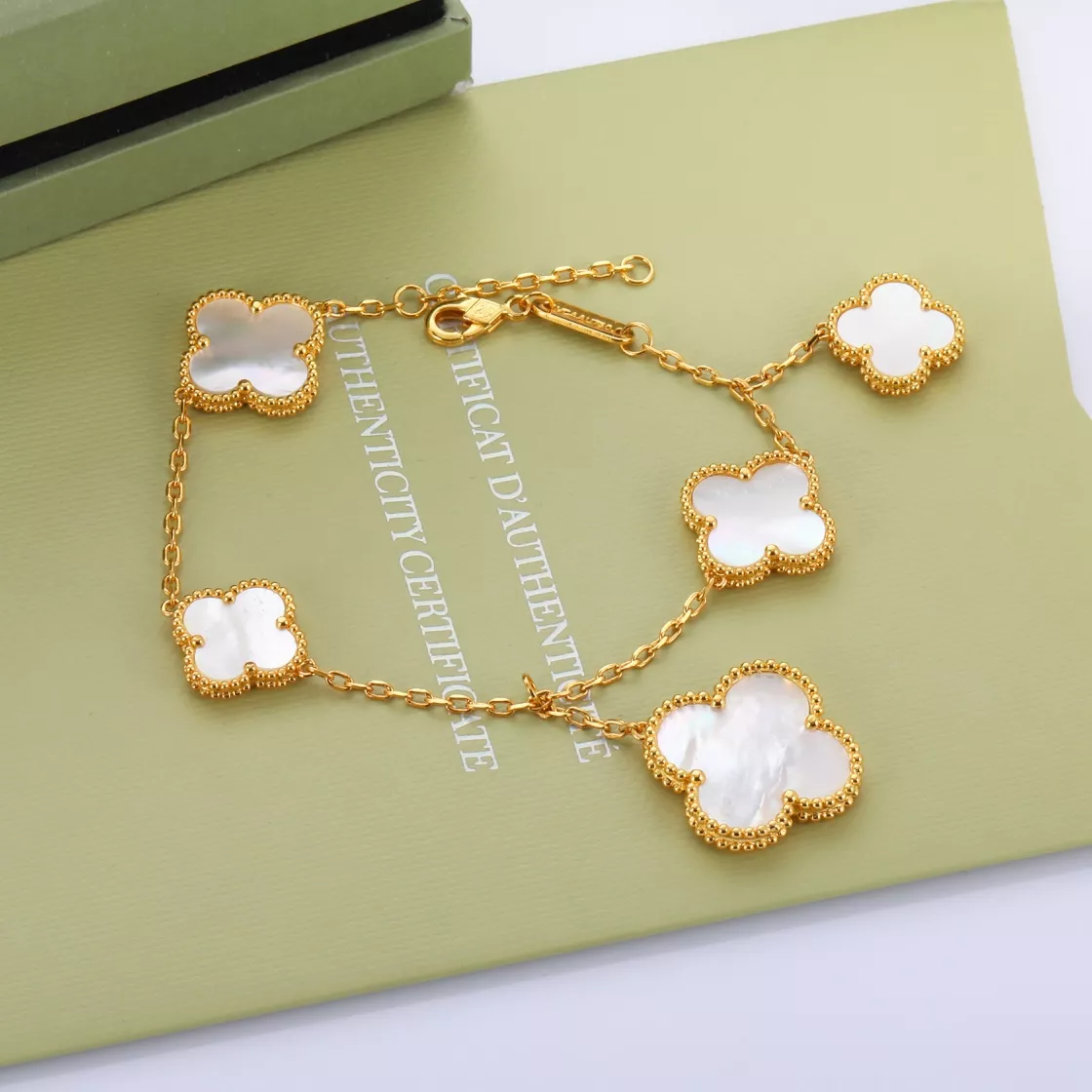 Van Cleef & Arpels Bracelets For Women Sophisticated 496