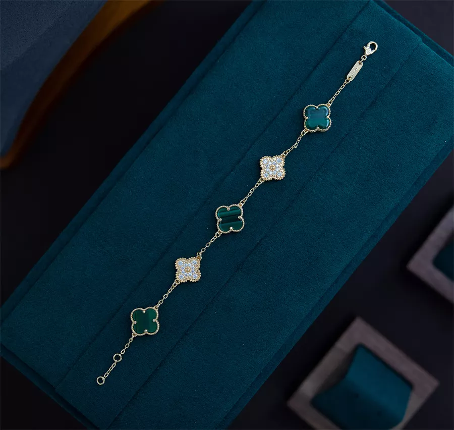 Van Cleef & Arpels Bracelets For Women Trendsetting 7401