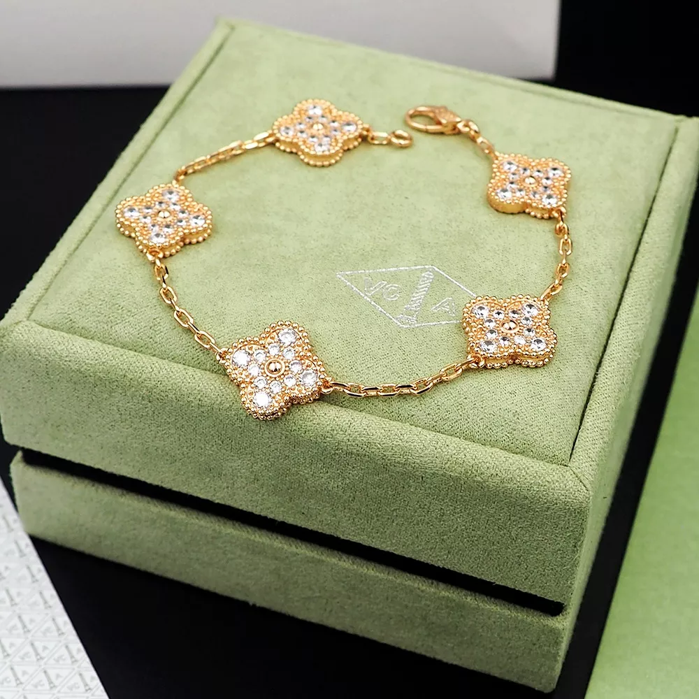 Van Cleef & Arpels Bracelets For Women Unique 6537