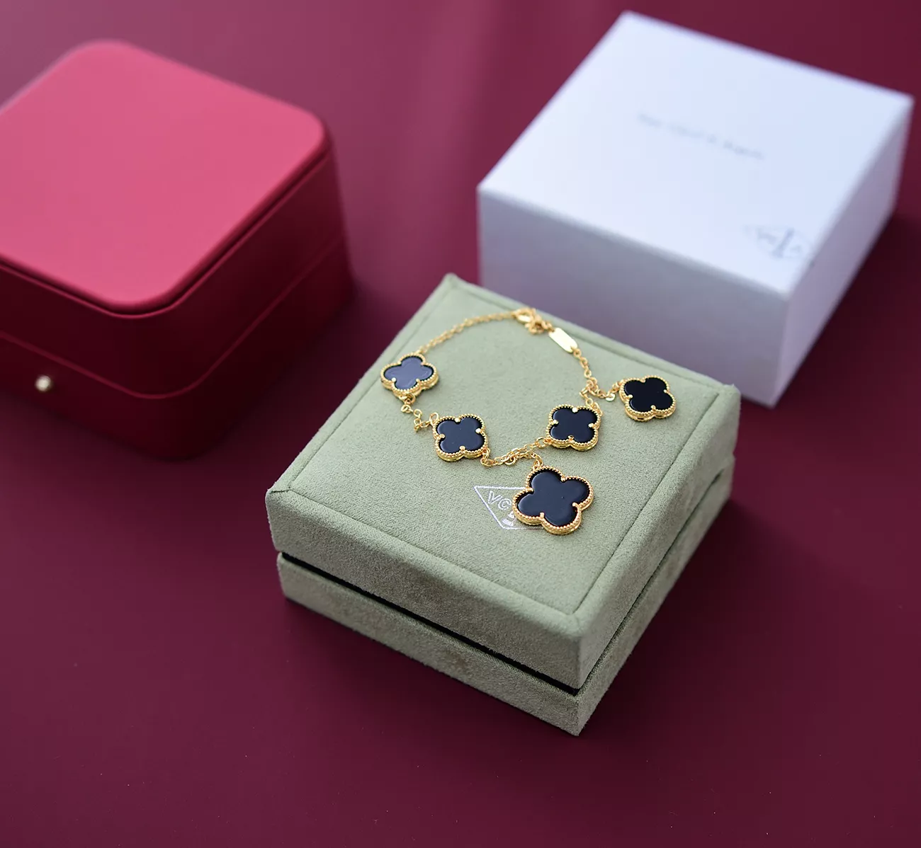 Van Cleef & Arpels Bracelets For Women WellDesigned 4878