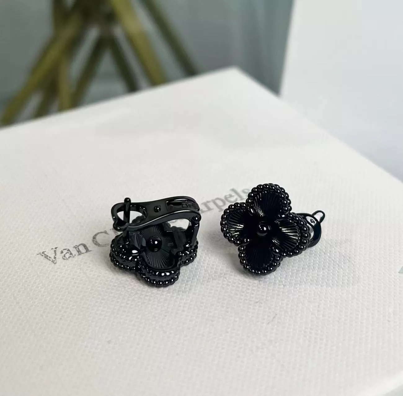 Van Cleef & Arpels Earrings For Women Affordable 3191