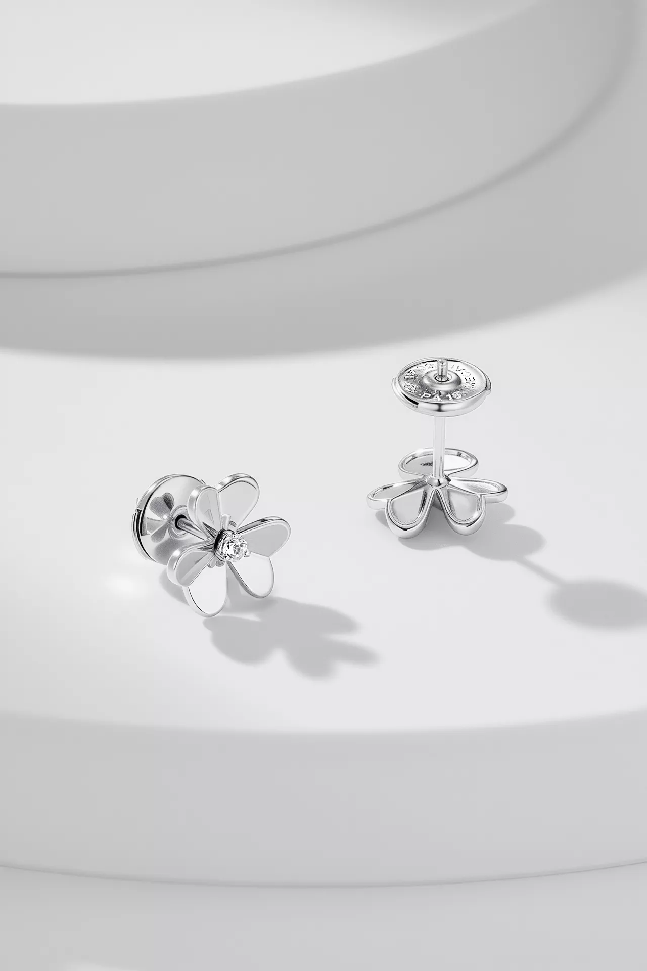Van Cleef & Arpels Earrings For Women BestValue 8745