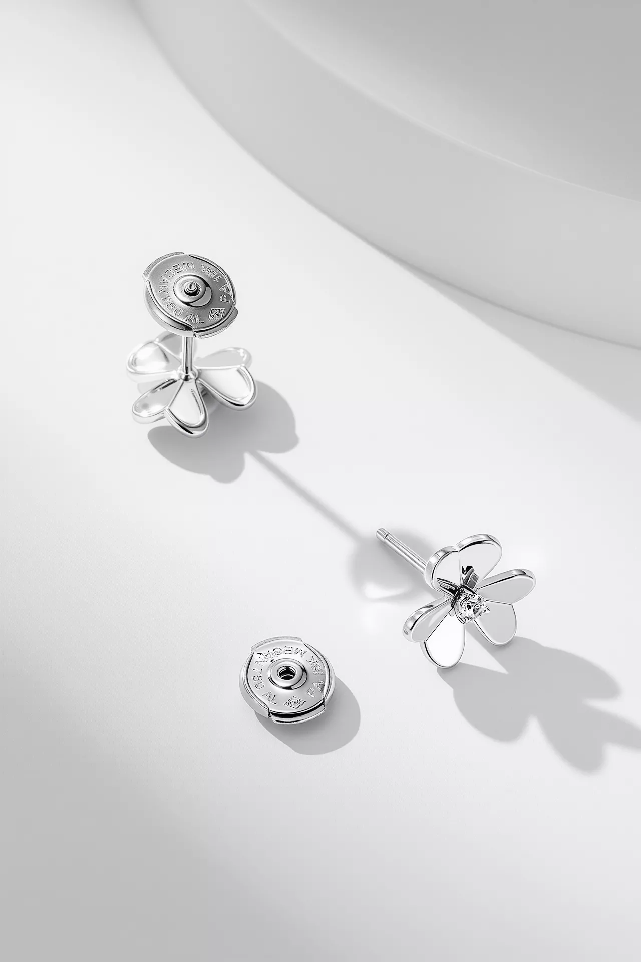 Van Cleef & Arpels Earrings For Women BestValue 8745