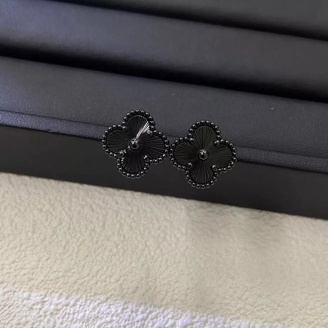 Van Cleef & Arpels Earrings For Women Bright 3082