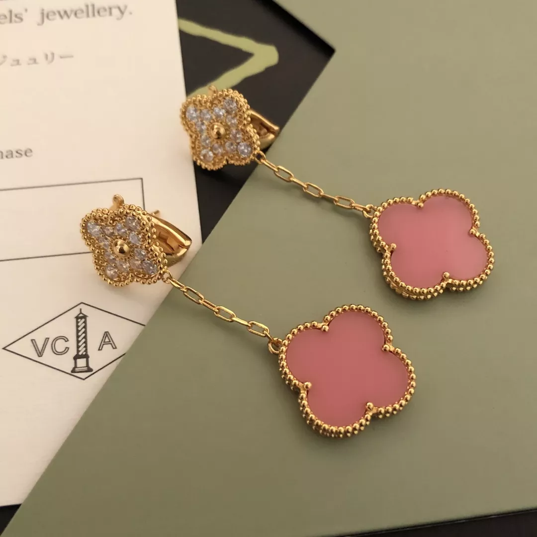 Van Cleef & Arpels Earrings For Women Modern 3240