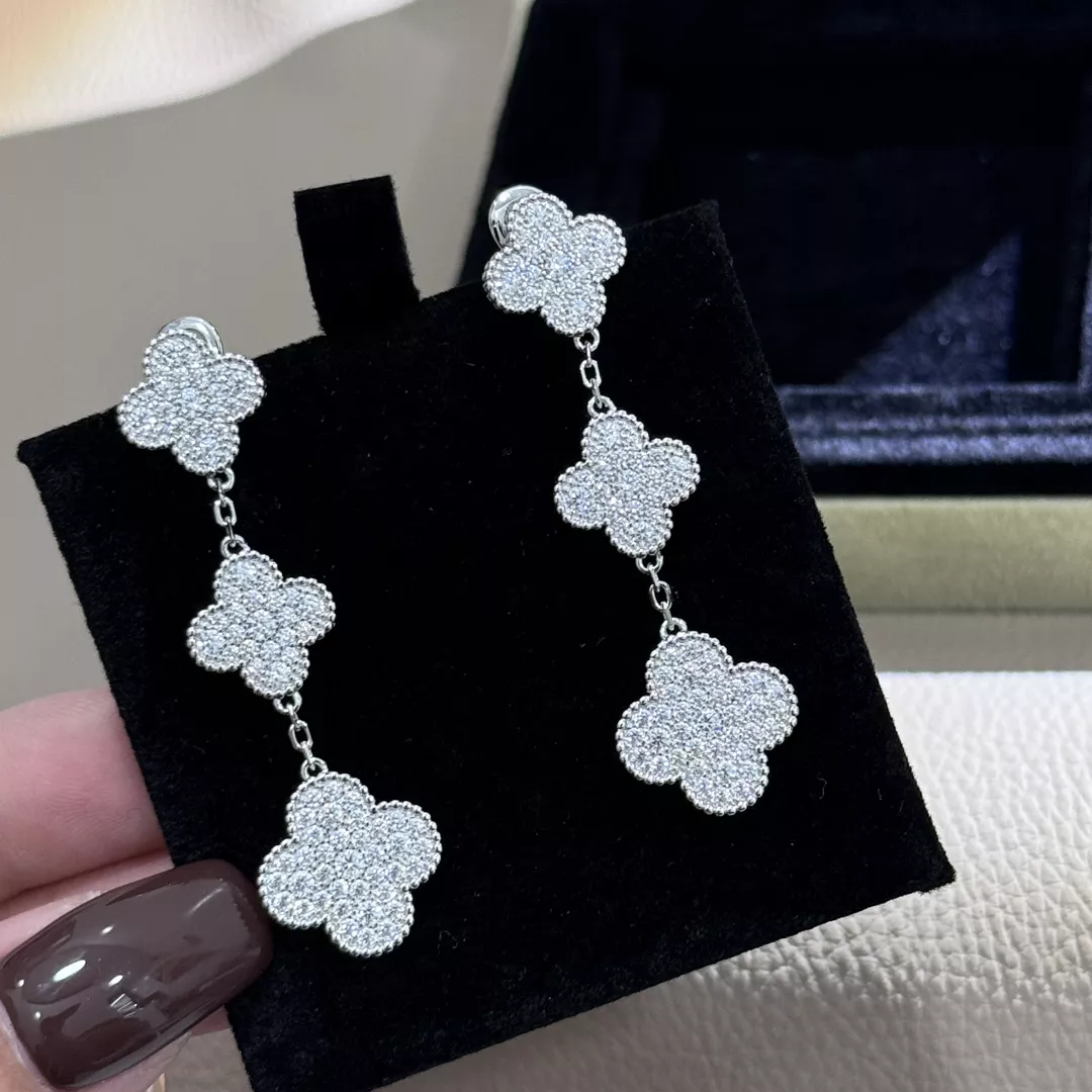 Van Cleef & Arpels Earrings For Women Unique 7154