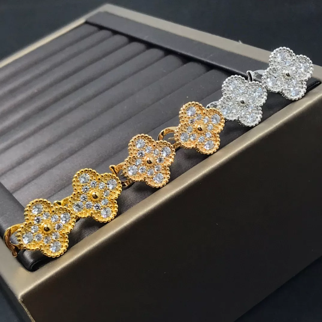 Van Cleef & Arpels Earrings For Women WellDesigned 6113