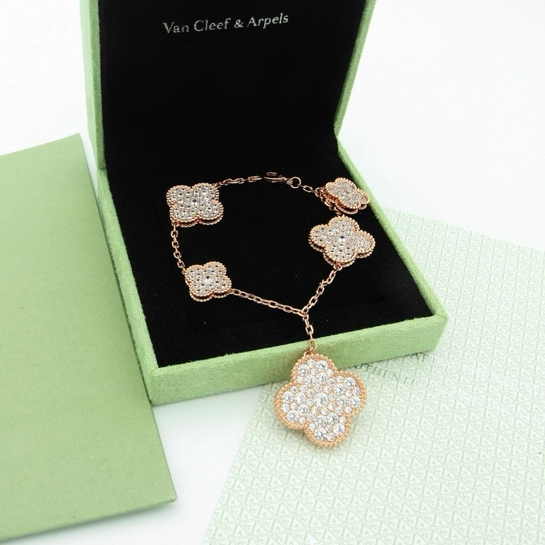 Van Cleef & Arpels Jewelry Set For Women HighQuality 5043