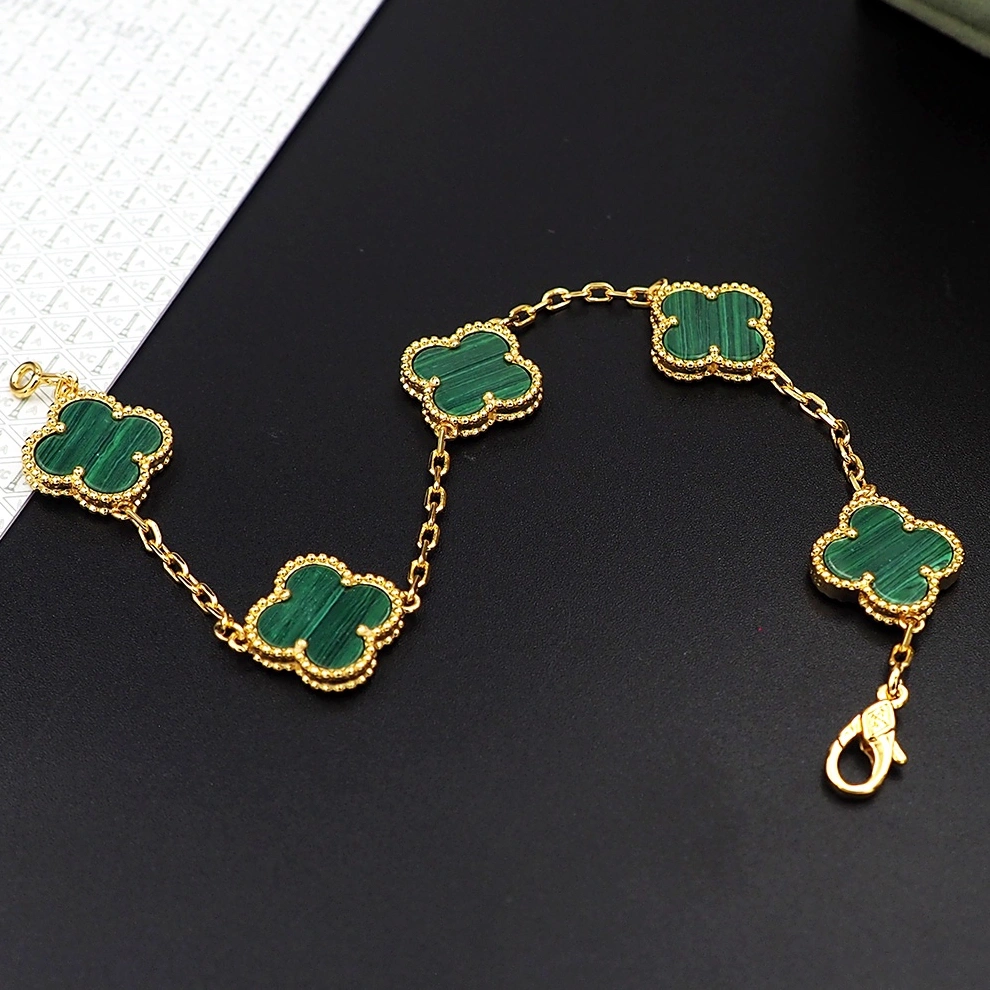 Van Cleef & Arpels Jewelry Set For Women Minimalist 9273
