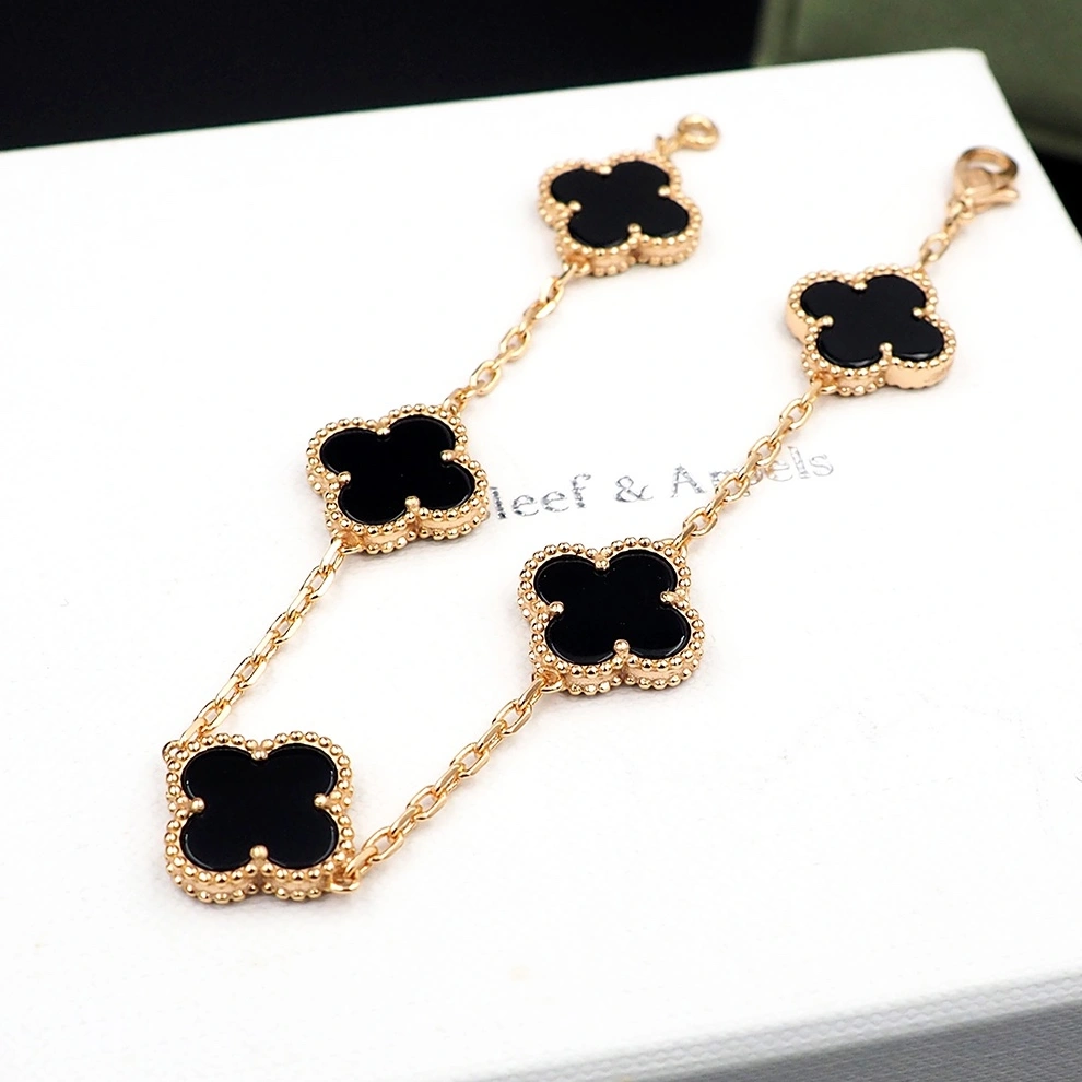 Van Cleef & Arpels Jewelry Set For Women StreetReady 9156