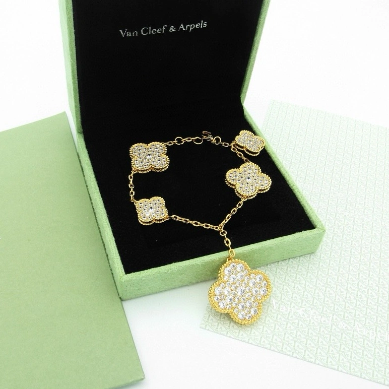 Van Cleef & Arpels Jewelry Set For Women Trendy 1130