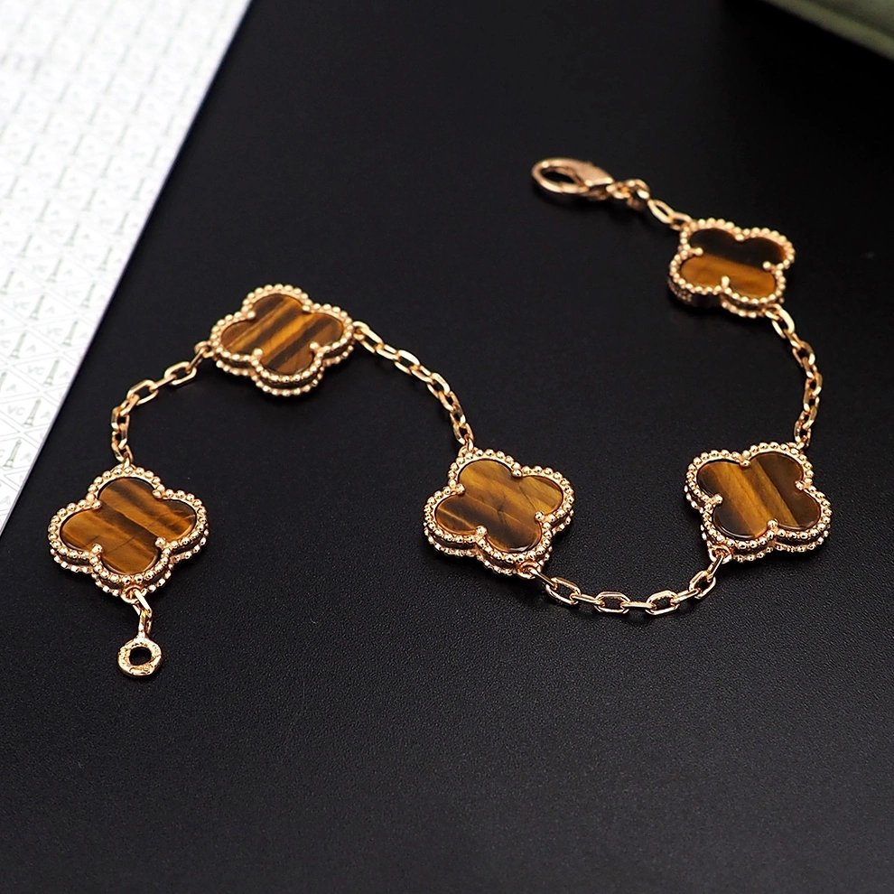 Van Cleef & Arpels Jewelry Set For Women UrbanStyle 6072