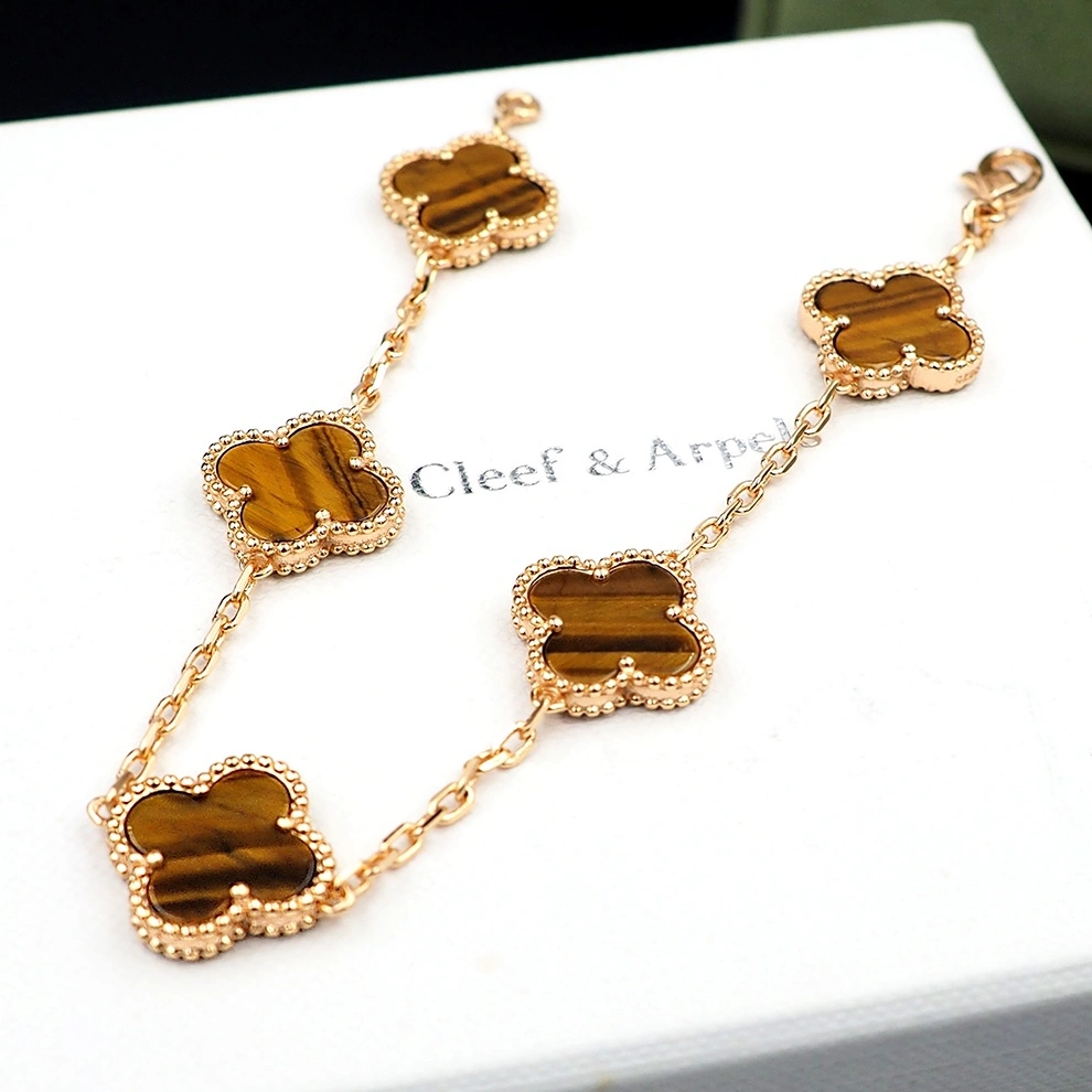 Van Cleef & Arpels Jewelry Set For Women UrbanStyle 6072
