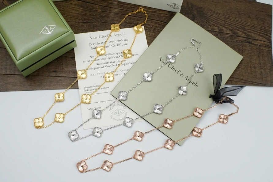 Van Cleef & Arpels Necklaces For Women Bold 7620