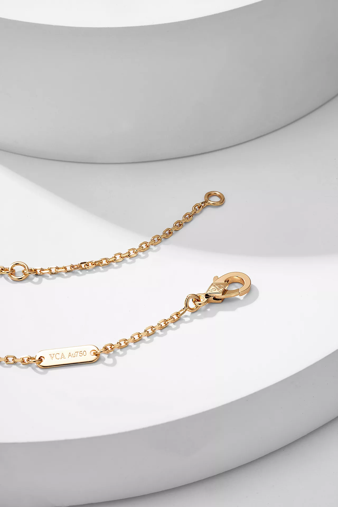 Van Cleef & Arpels Necklaces For Women Durable 128