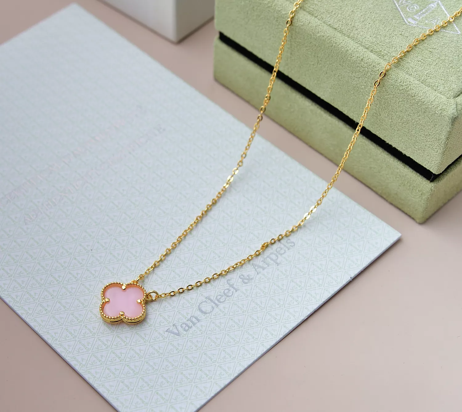 Van Cleef & Arpels Necklaces For Women Efficient 9620