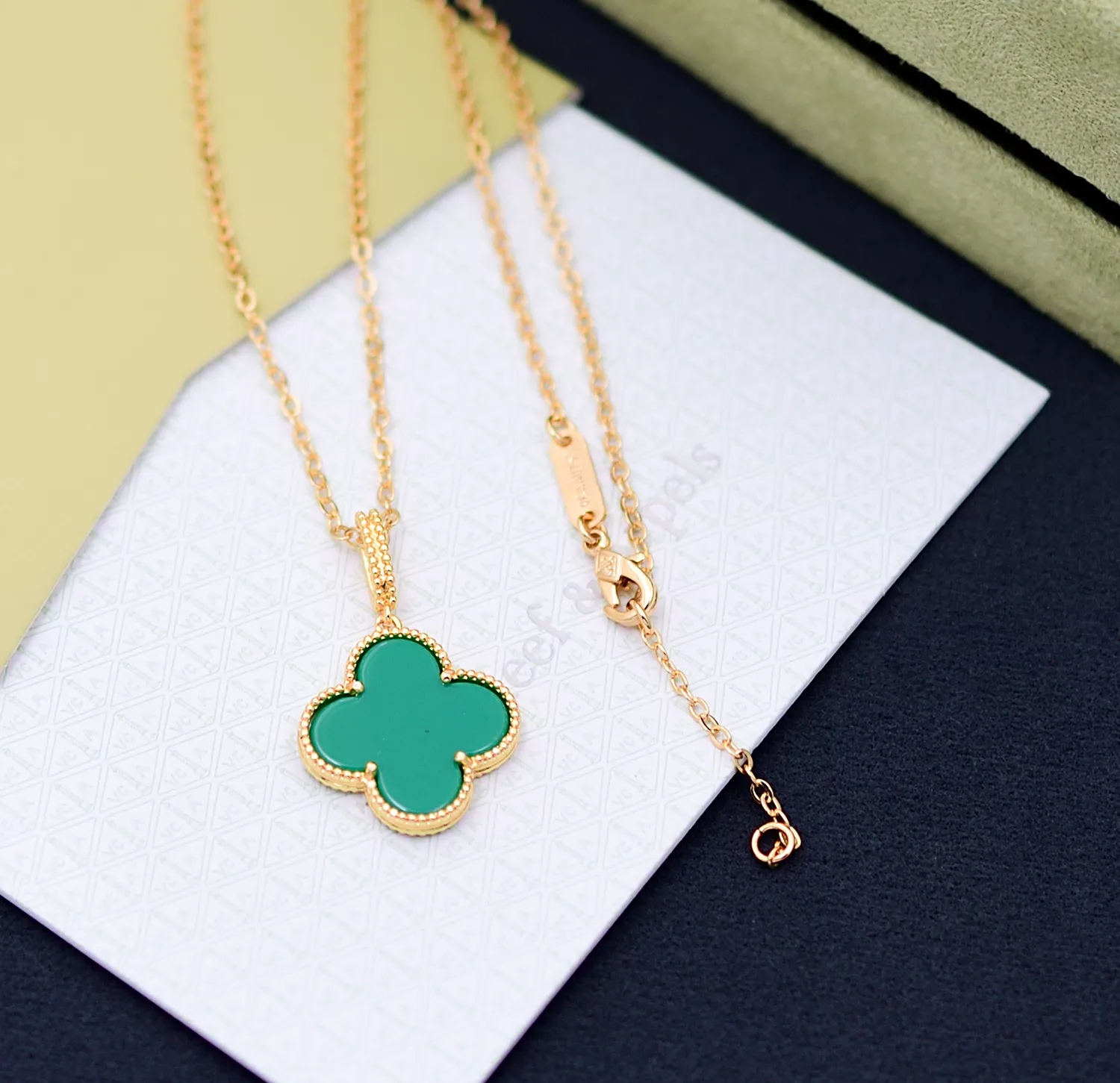 Van Cleef & Arpels Necklaces For Women Minimalist 9456