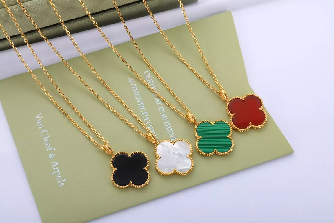 Van Cleef & Arpels Necklaces For Women Soft 6891