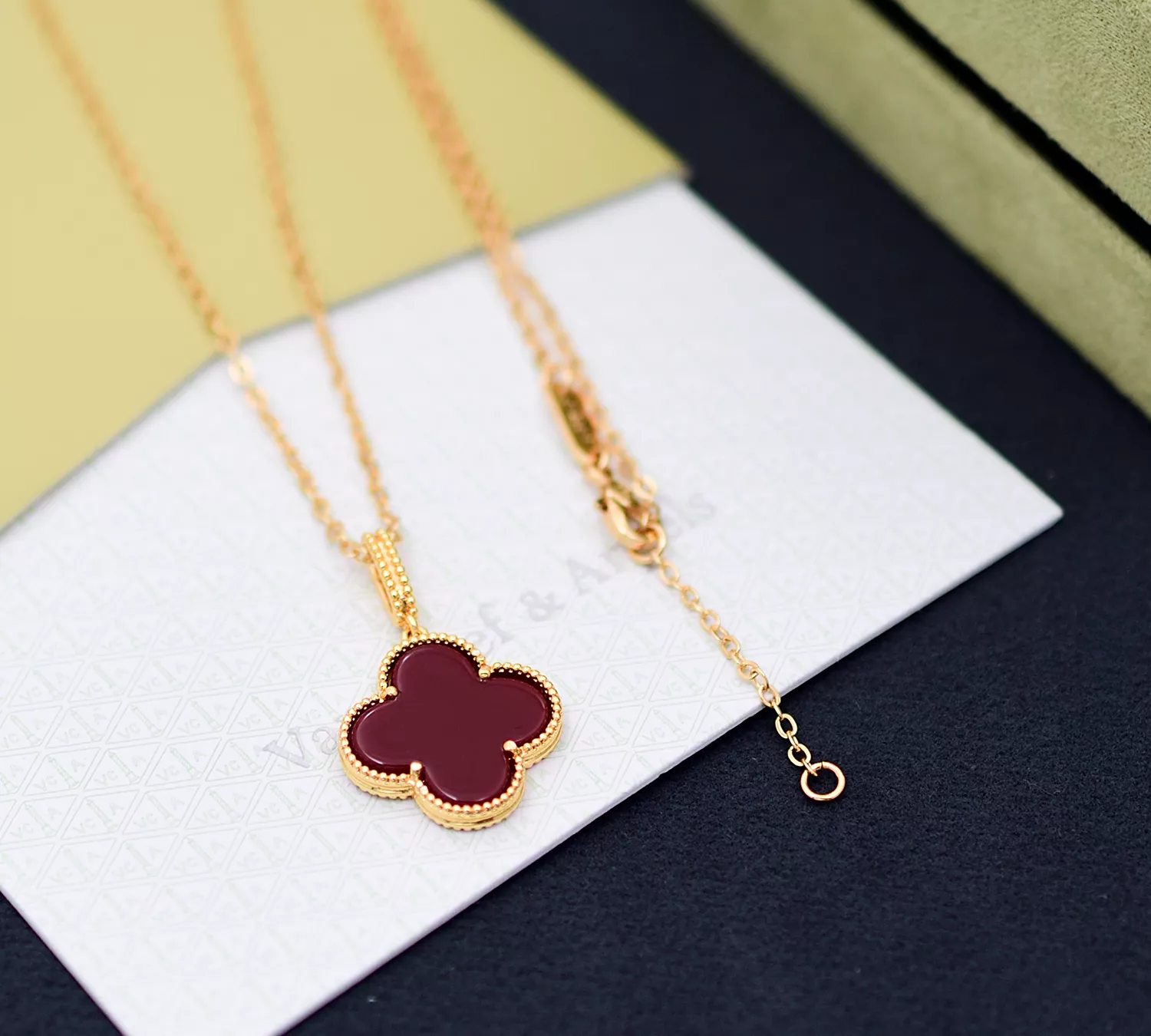 Van Cleef & Arpels Necklaces For Women Sophisticated 3508