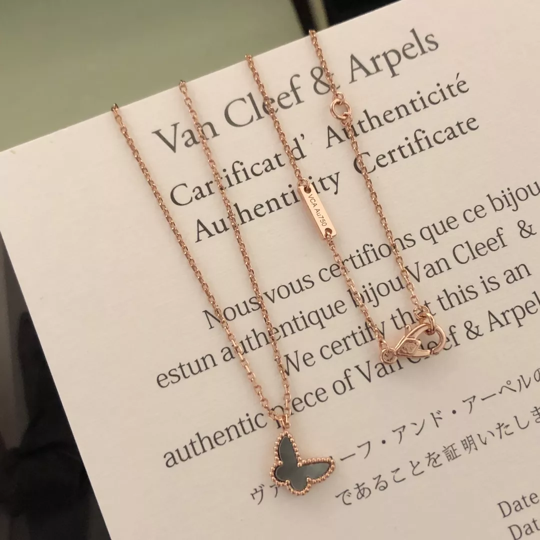Van Cleef & Arpels Necklaces For Women Sophisticated 6713