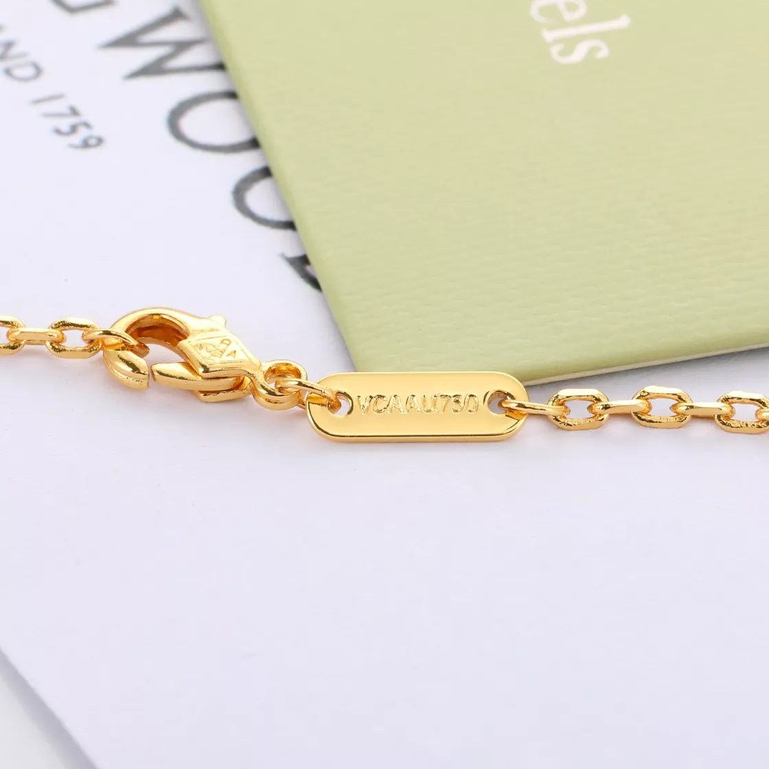 Van Cleef & Arpels Necklaces For Women UrbanStyle 7658