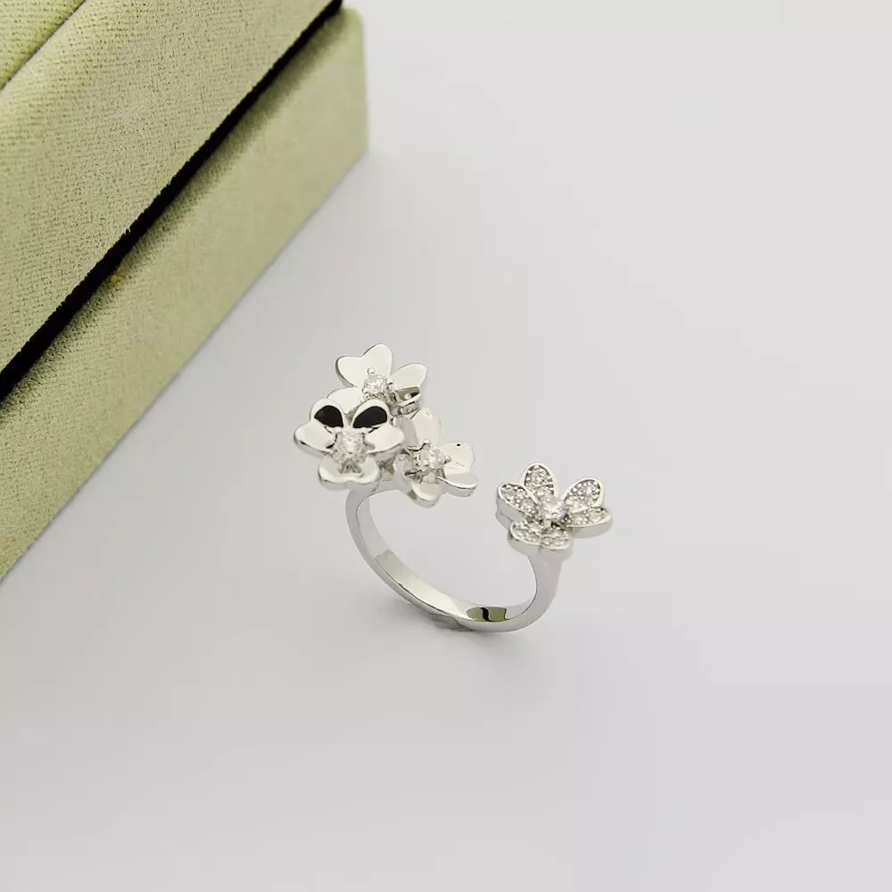 Van Cleef & Arpels Rings For Women Efficient 4202